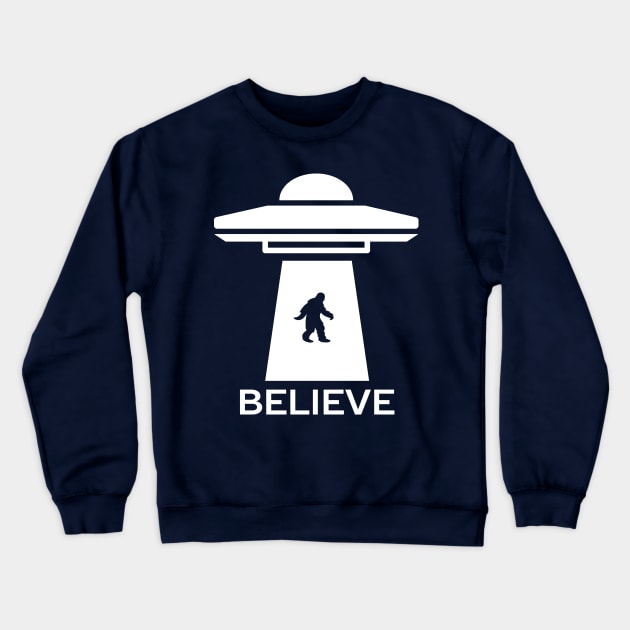 I believe in ufos and big foot t-shirt Crewneck Sweatshirt by happinessinatee